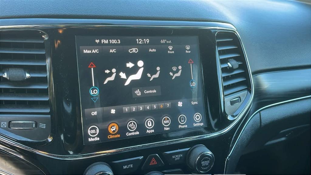 used 2021 Jeep Grand Cherokee car, priced at $27,855