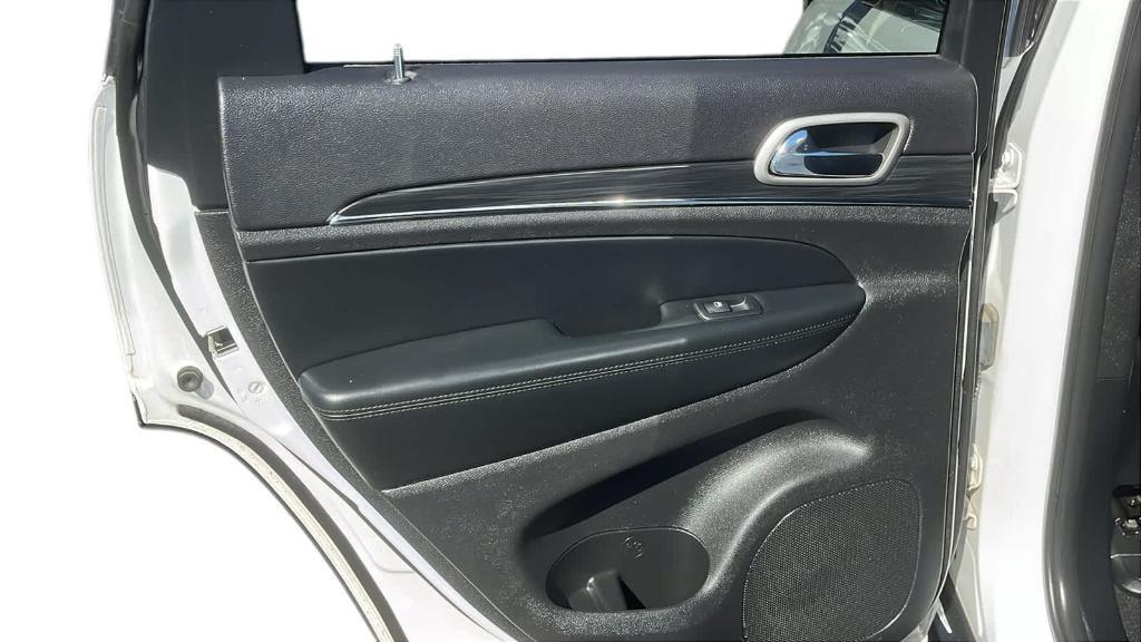 used 2021 Jeep Grand Cherokee car, priced at $27,855