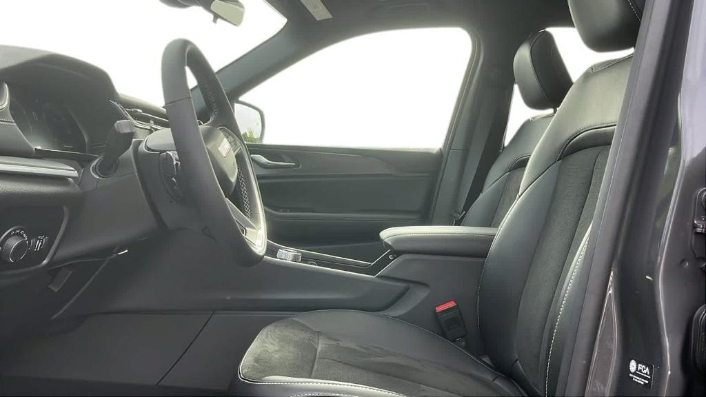 used 2025 Jeep Grand Cherokee car, priced at $41,402