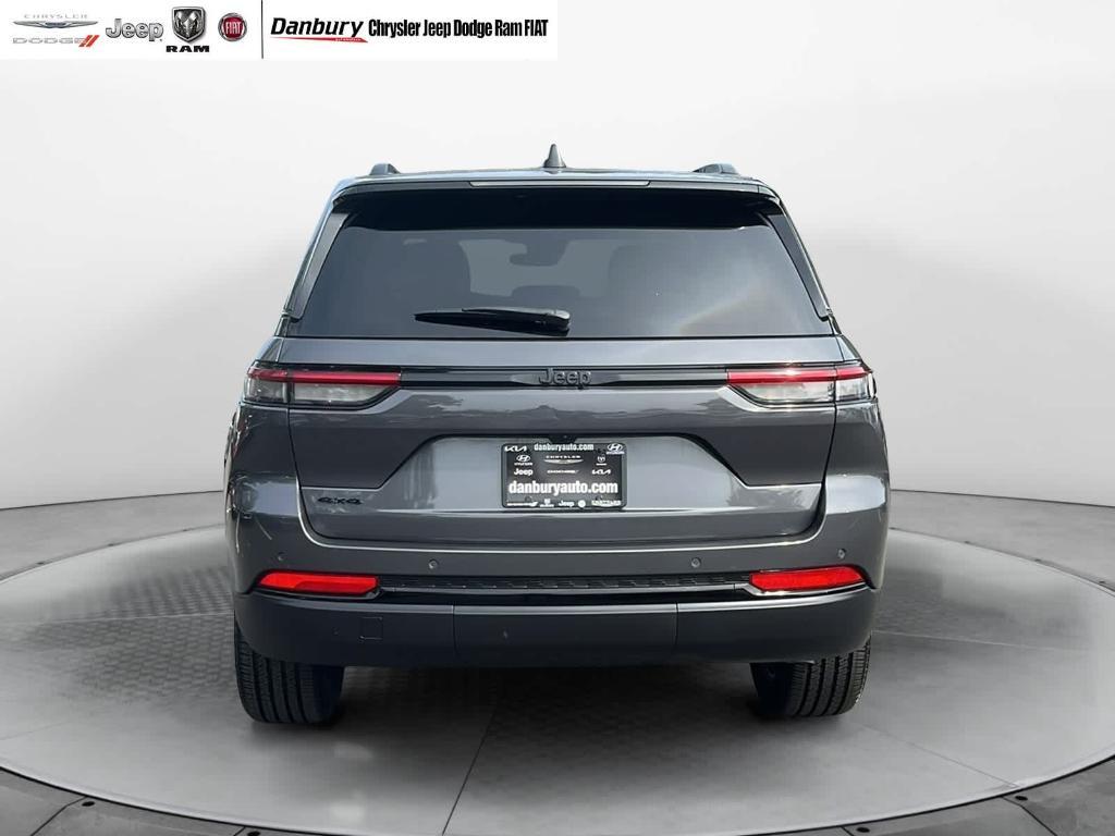 used 2025 Jeep Grand Cherokee car, priced at $41,402