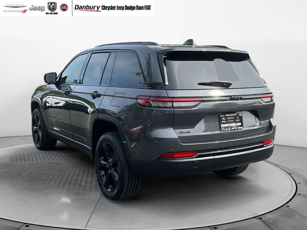 used 2025 Jeep Grand Cherokee car, priced at $41,402