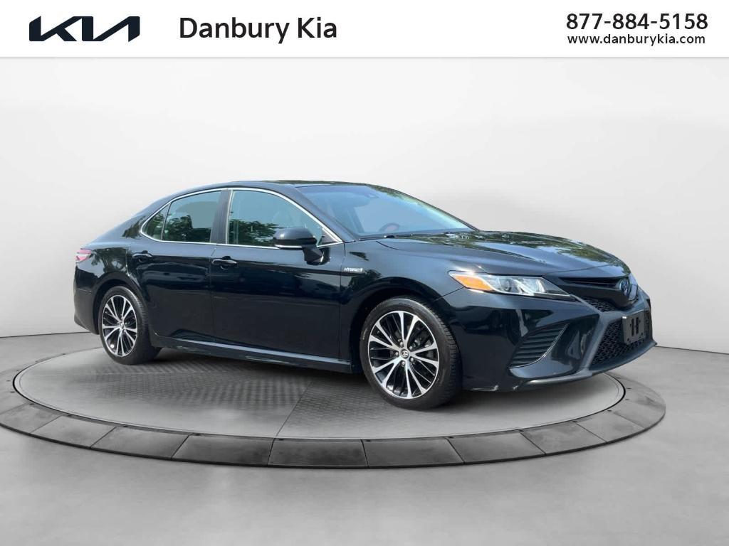 used 2018 Toyota Camry Hybrid car, priced at $19,999