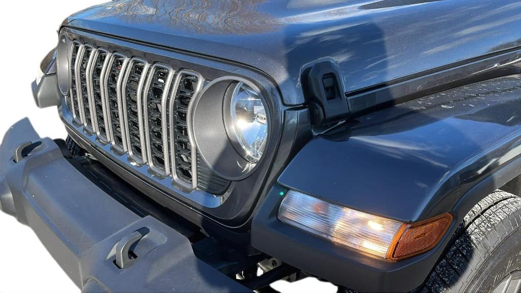 new 2024 Jeep Gladiator car, priced at $46,291