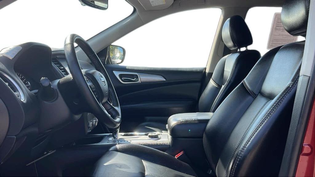 used 2020 Nissan Pathfinder car, priced at $21,346