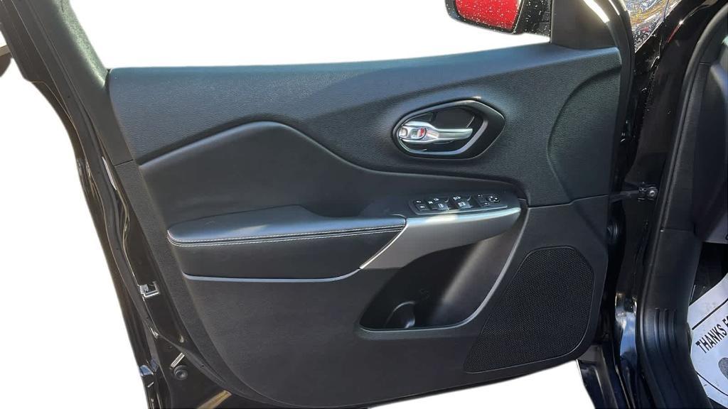 used 2021 Jeep Cherokee car, priced at $21,982