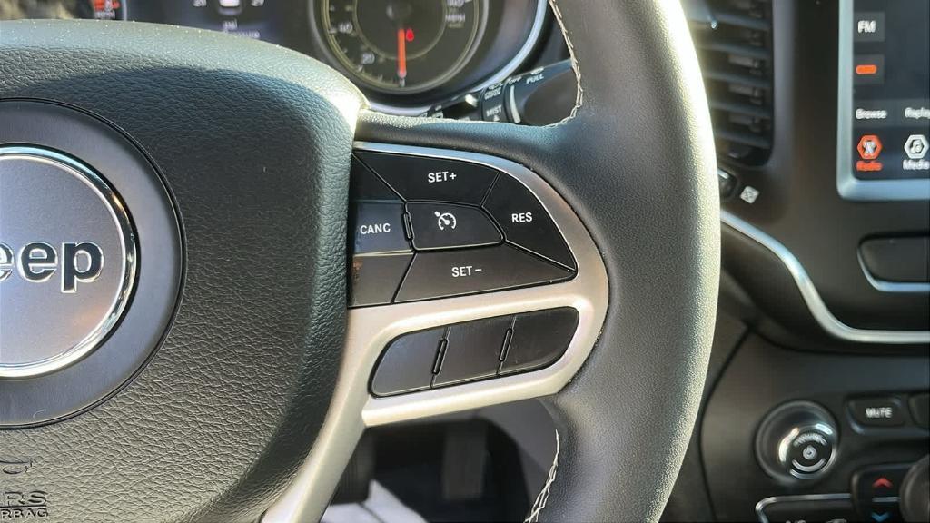 used 2021 Jeep Cherokee car, priced at $21,982