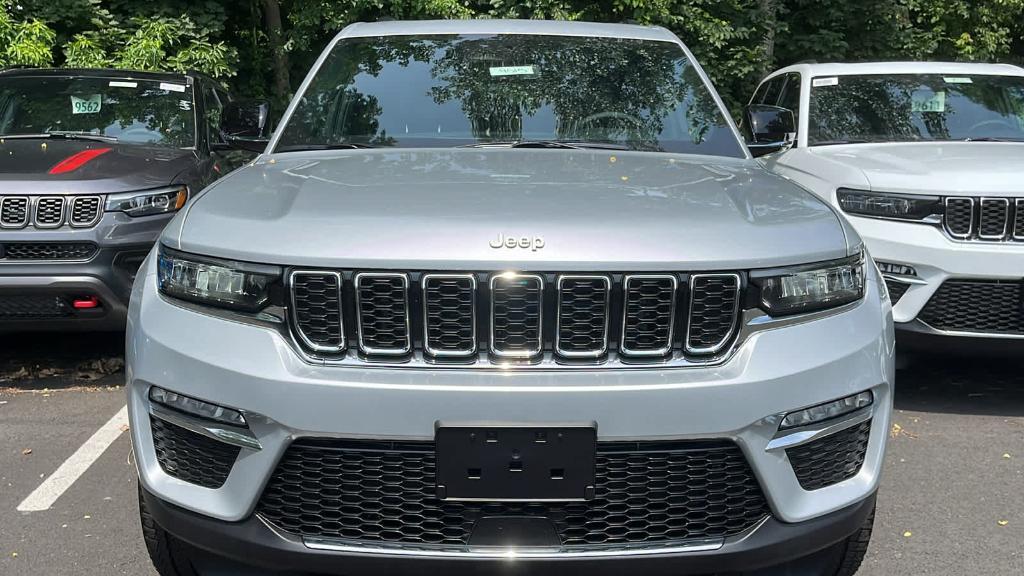 new 2024 Jeep Grand Cherokee car, priced at $45,799