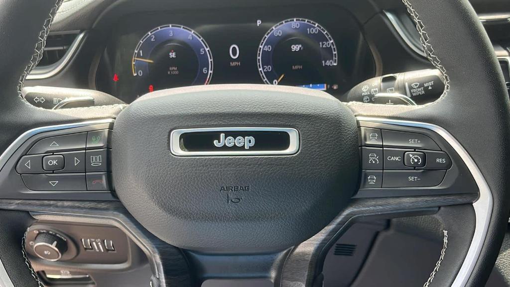 new 2024 Jeep Grand Cherokee car, priced at $45,799