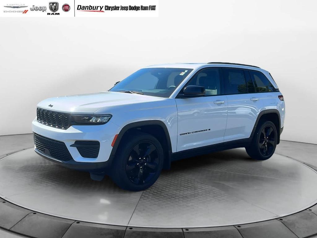 used 2023 Jeep Grand Cherokee car, priced at $33,446
