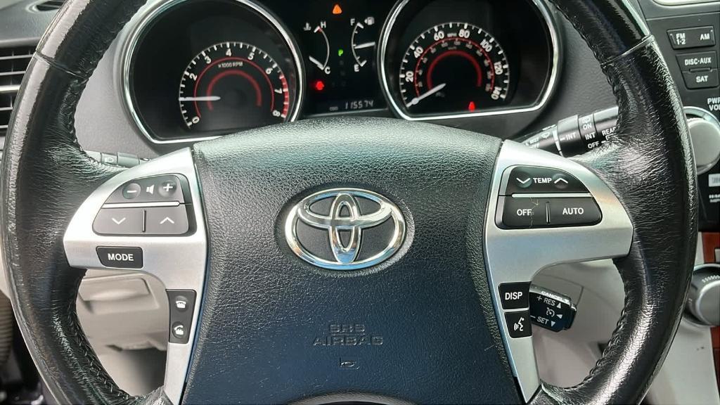 used 2012 Toyota Highlander car, priced at $15,564