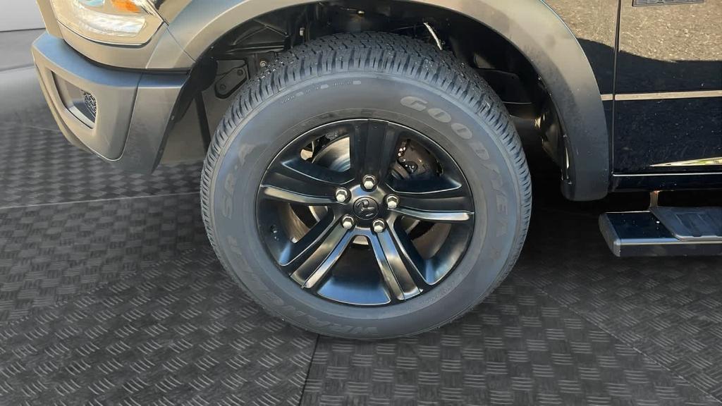 used 2022 Ram 1500 Classic car, priced at $29,628