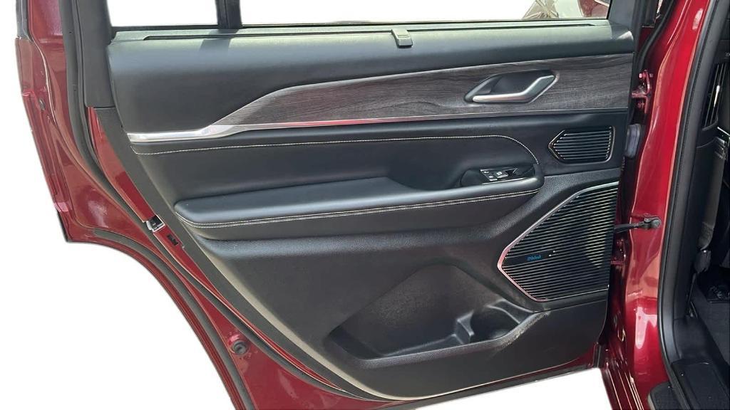 used 2021 Jeep Grand Cherokee L car, priced at $34,884
