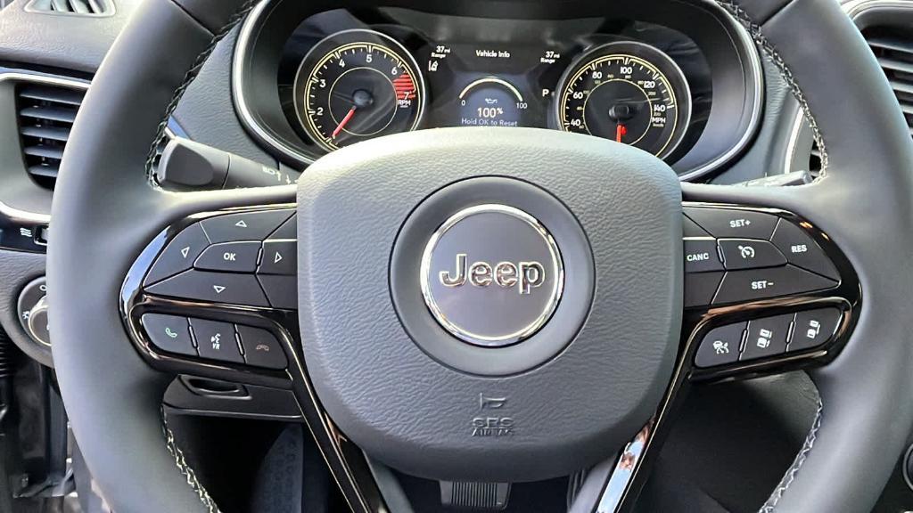 new 2023 Jeep Cherokee car, priced at $36,896