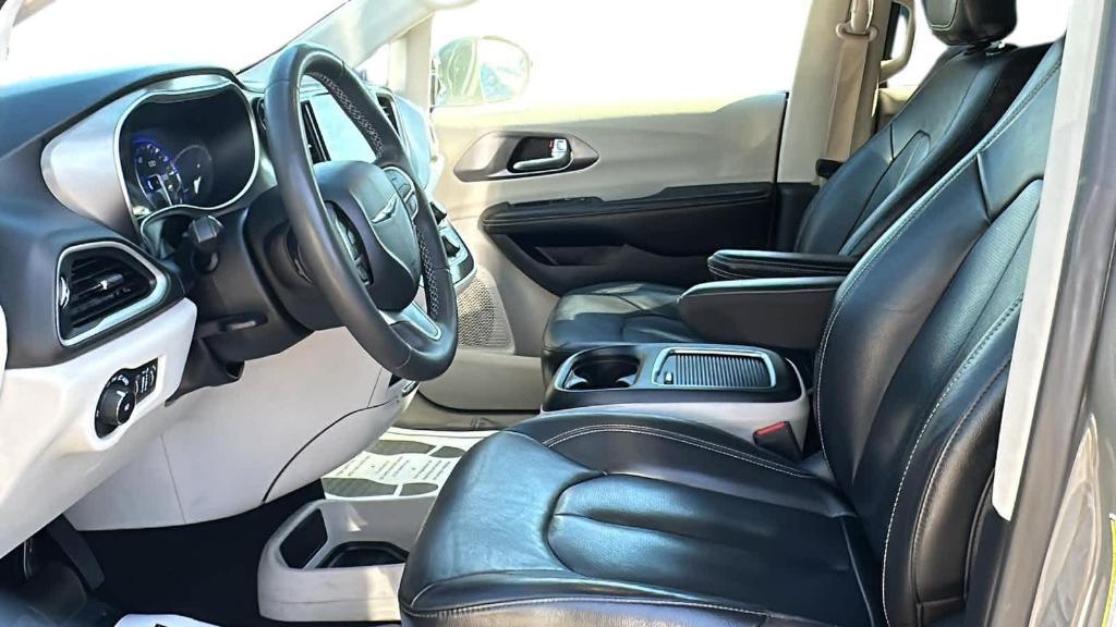 used 2022 Chrysler Pacifica car, priced at $24,866