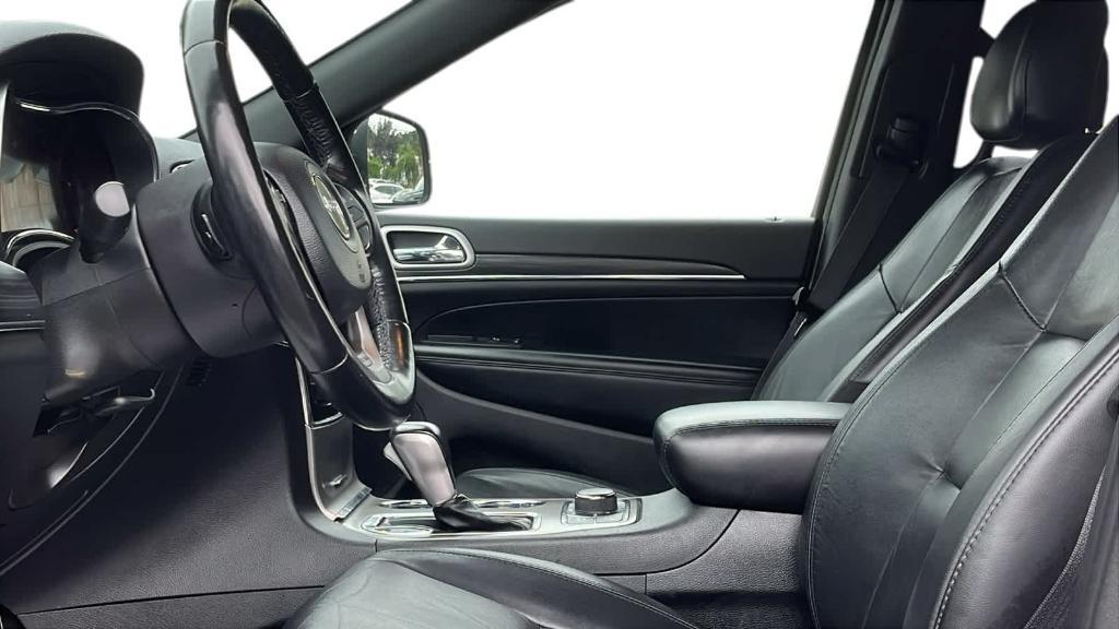 used 2022 Jeep Grand Cherokee WK car, priced at $18,549