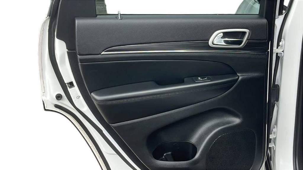 used 2022 Jeep Grand Cherokee WK car, priced at $18,549