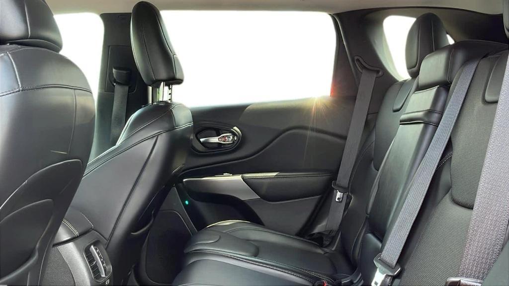used 2019 Jeep Cherokee car, priced at $19,449