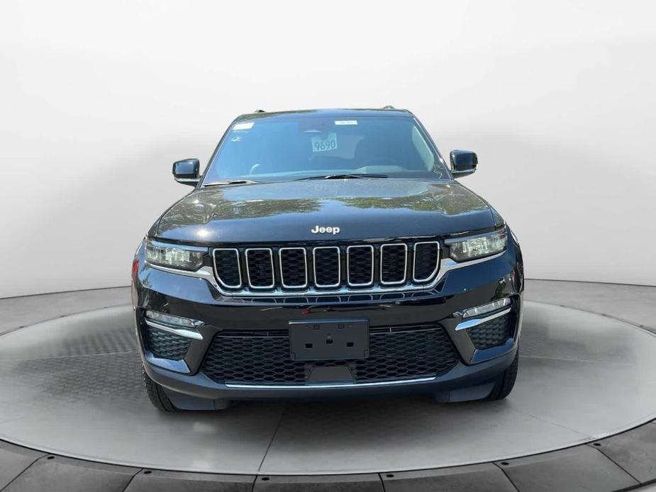 new 2024 Jeep Grand Cherokee car, priced at $46,286