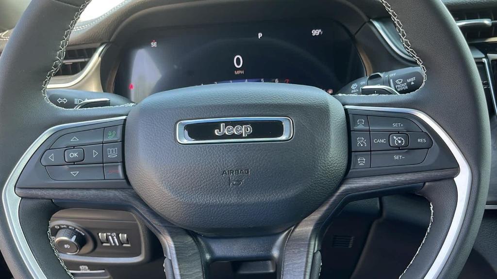 new 2024 Jeep Grand Cherokee car, priced at $50,132