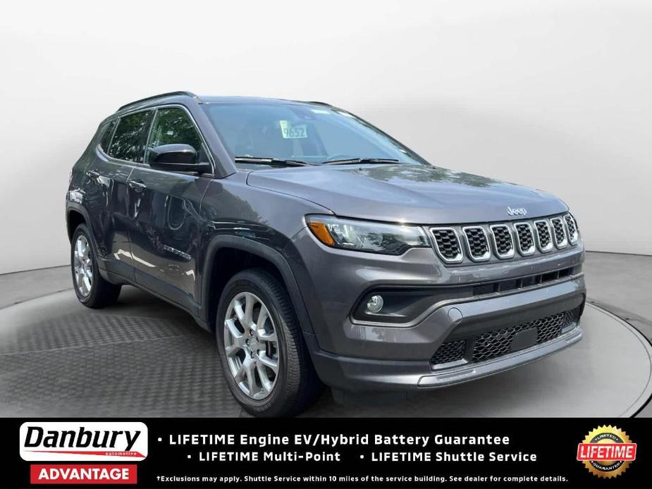 new 2024 Jeep Compass car, priced at $35,549