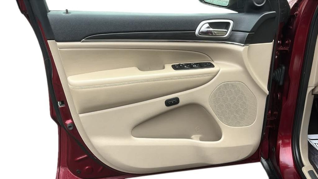 used 2019 Jeep Grand Cherokee car, priced at $18,642