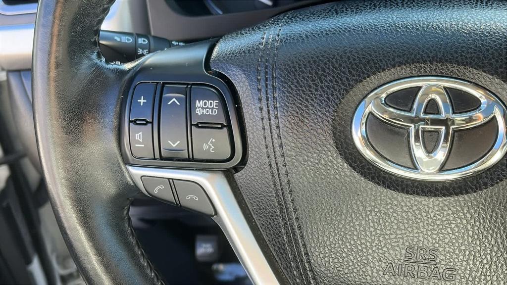 used 2017 Toyota Highlander car, priced at $17,972