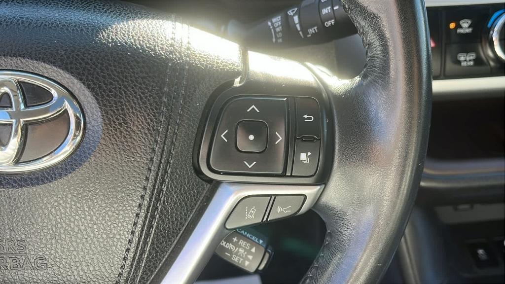 used 2017 Toyota Highlander car, priced at $17,972