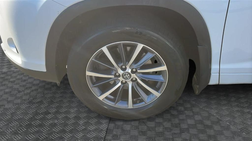 used 2017 Toyota Highlander car, priced at $17,972