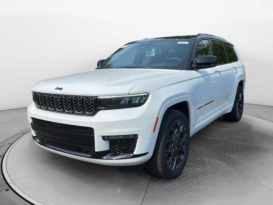 new 2024 Jeep Grand Cherokee L car, priced at $70,330