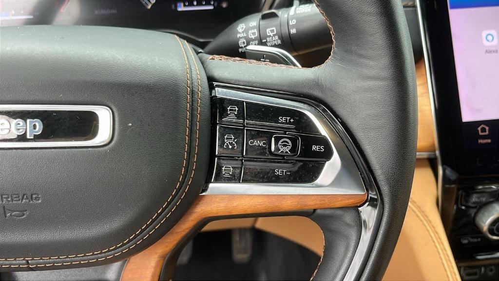 used 2022 Jeep Grand Cherokee car, priced at $44,533