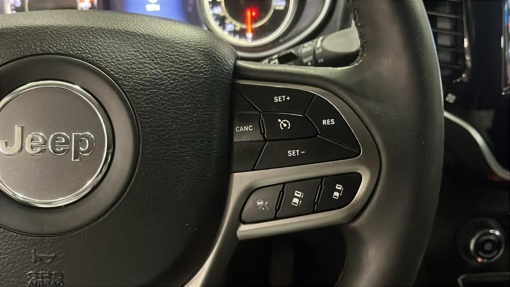 used 2022 Jeep Cherokee car, priced at $19,969