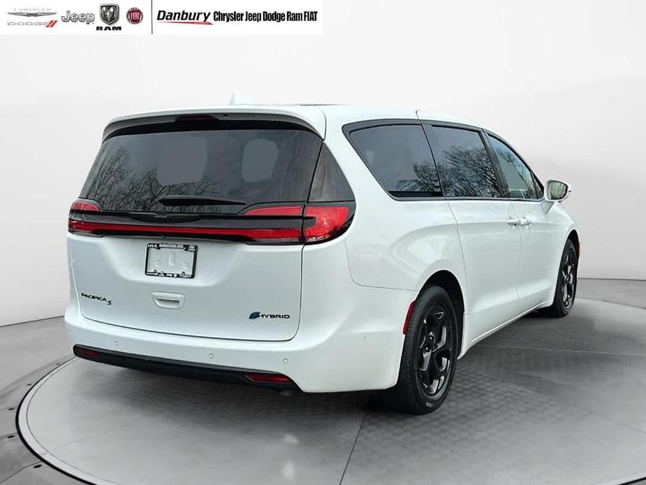 used 2022 Chrysler Pacifica Hybrid car, priced at $28,982