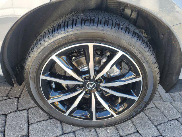 used 2025 Acura RDX car, priced at $48,989