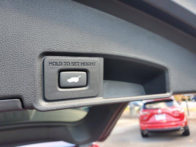 used 2023 Acura RDX car, priced at $39,998