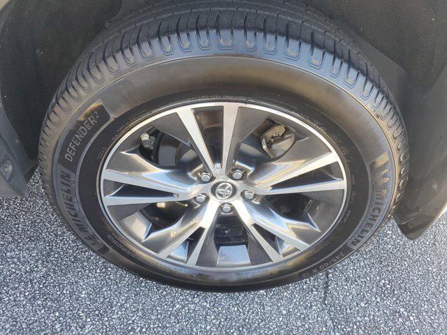 used 2016 Toyota Highlander car, priced at $16,998