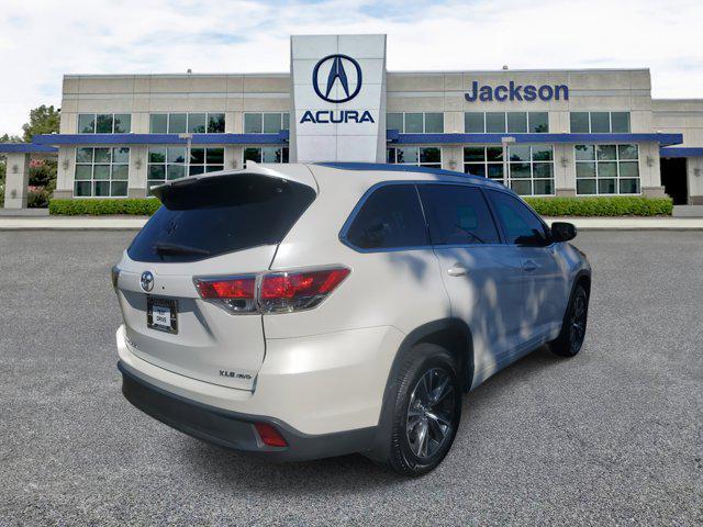 used 2016 Toyota Highlander car, priced at $16,998