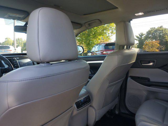 used 2016 Toyota Highlander car, priced at $16,998
