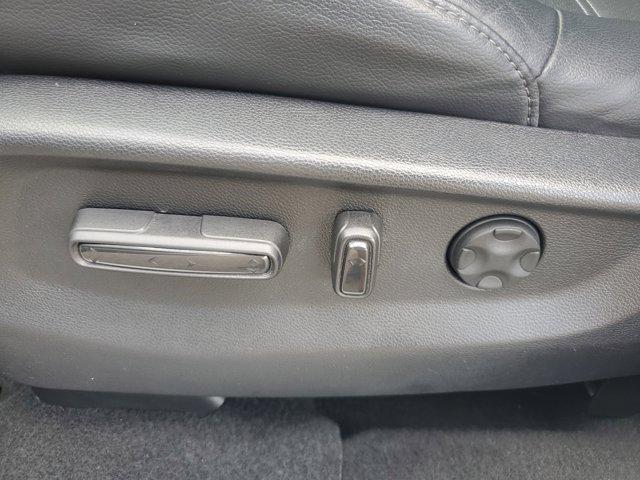 used 2021 Honda CR-V car, priced at $30,998