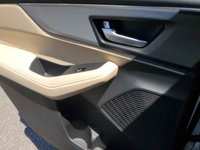 used 2022 Acura MDX car, priced at $41,898