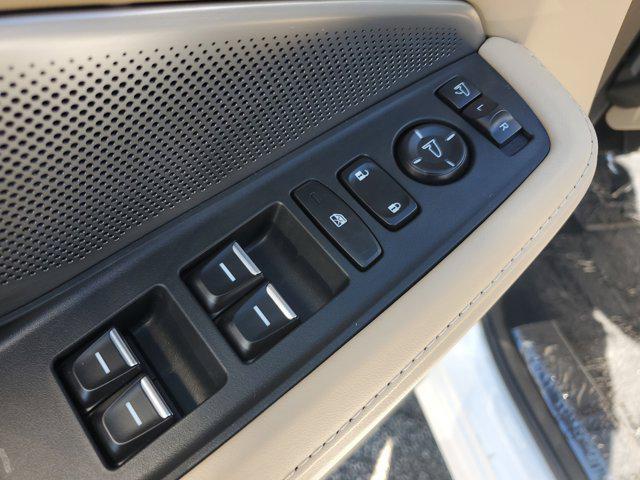 new 2026 Acura MDX car, priced at $61,350