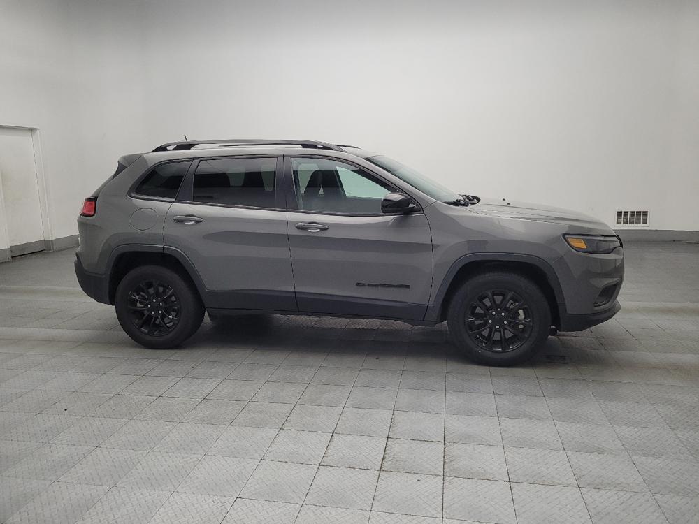used 2023 Jeep Cherokee car, priced at $20,995