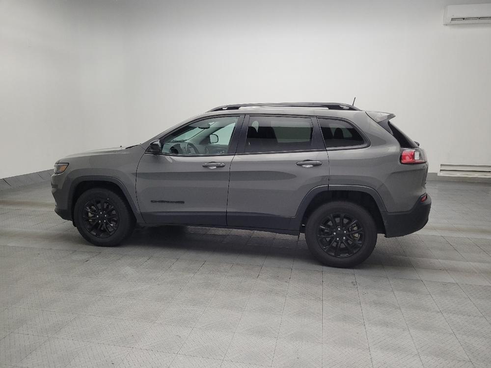 used 2023 Jeep Cherokee car, priced at $20,995