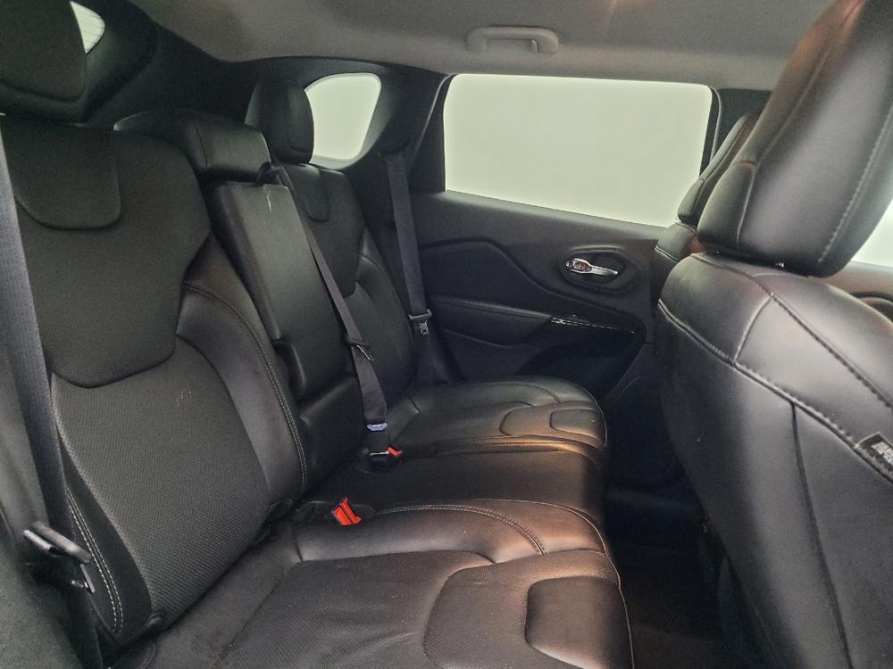 used 2023 Jeep Cherokee car, priced at $20,995