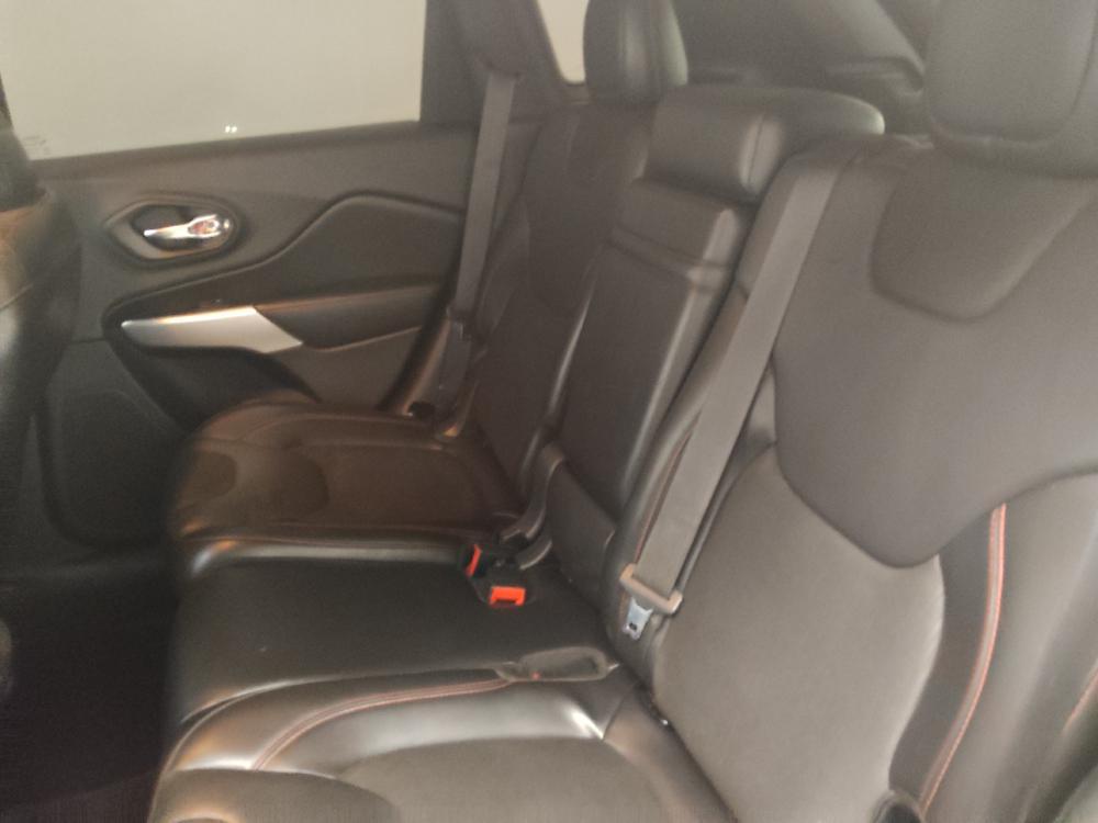 used 2018 Jeep Cherokee car, priced at $19,395