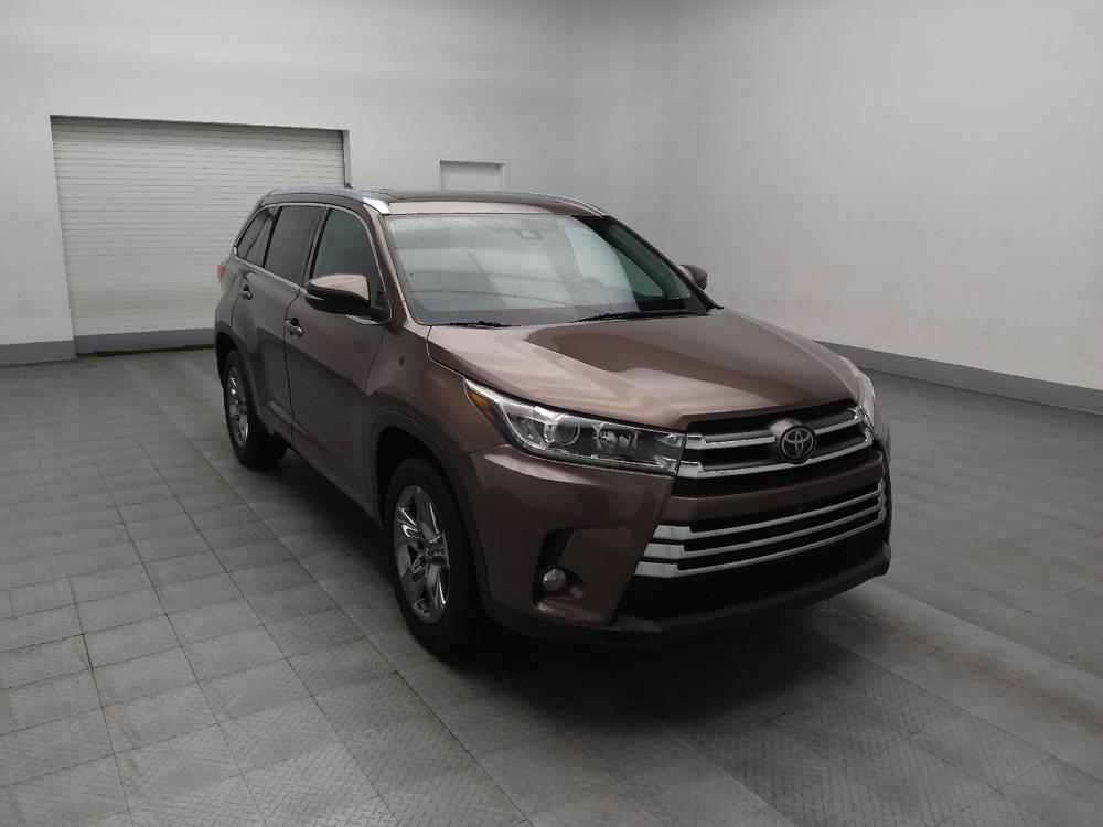 used 2018 Toyota Highlander car, priced at $26,695