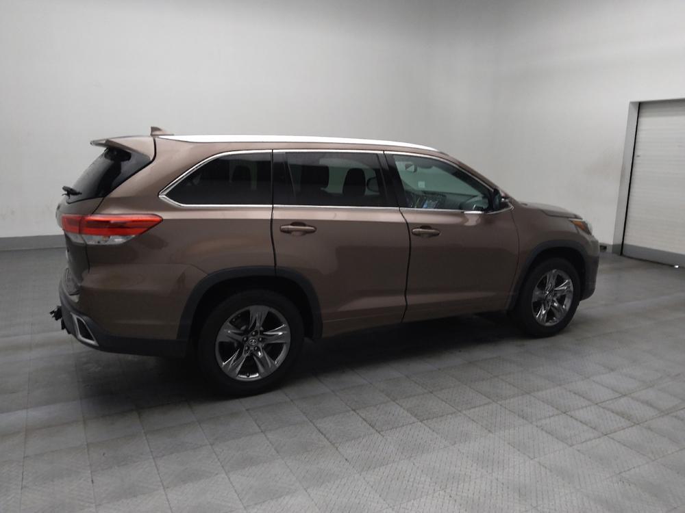 used 2018 Toyota Highlander car, priced at $26,695
