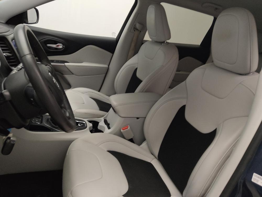 used 2020 Jeep Cherokee car, priced at $20,495