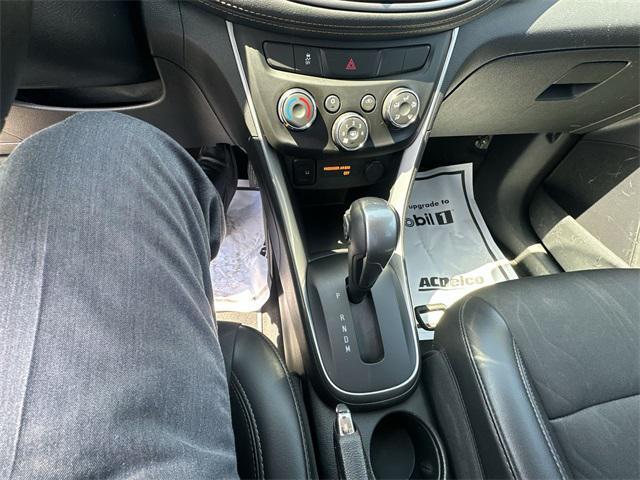 used 2022 Chevrolet Trax car, priced at $17,999