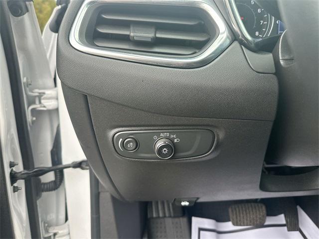 used 2024 Chevrolet Equinox car, priced at $21,380