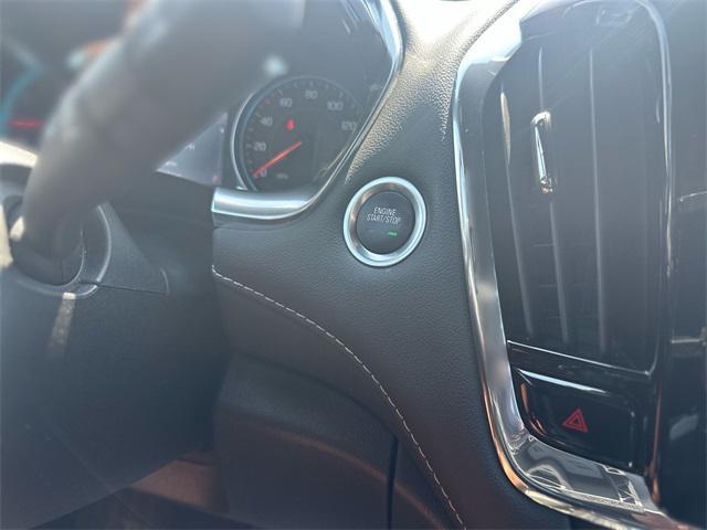 used 2023 Chevrolet Traverse car, priced at $29,199